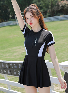 2026新款泳衣女士保守