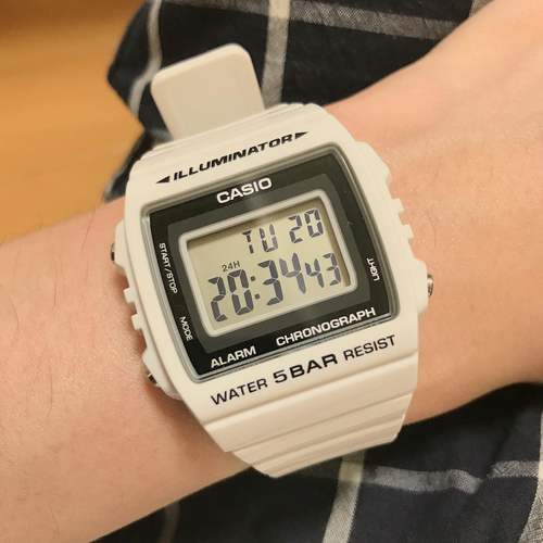 casio复古小方块电子表W-215H-7A