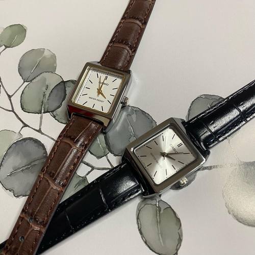 卡西欧复古ins风格方块女生手表