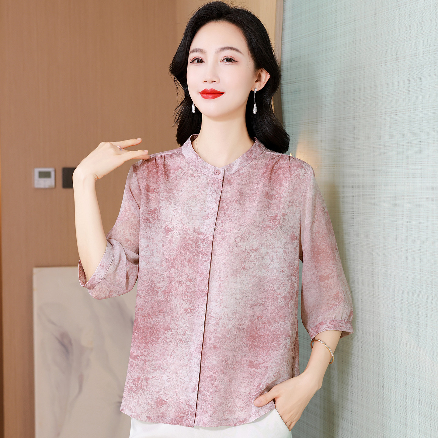 真丝中老年妈妈夏装高档衬衫女老人奶奶太太夏季薄款上桑蚕丝衣服