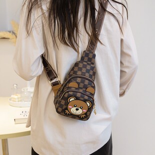 2026新款 休闲胸包女手机包百搭ins网红小众单肩斜挎包小包包 时尚