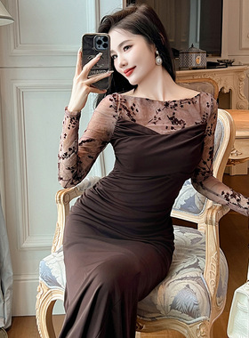 2025秋季新款女装法式复古织绒网纱拼接修身显瘦鱼尾连衣裙30635