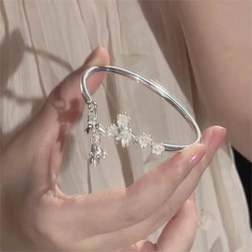 楚噢足银9999桃花铃铛手镯