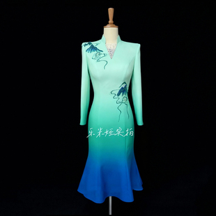 播音主持人小礼服西装职业套裙女教师演讲工作服新闻艺考服装显瘦