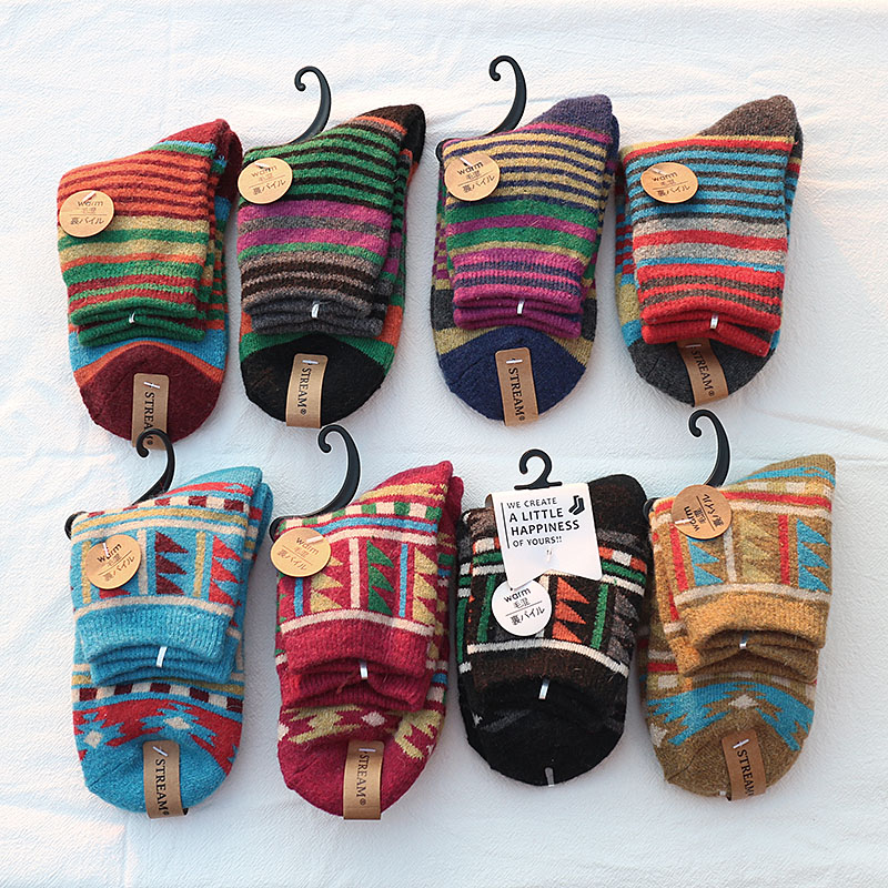 日单 彩色拼色民族风羊毛混纺女士中筒袜 秋冬防寒保暖羊毛袜