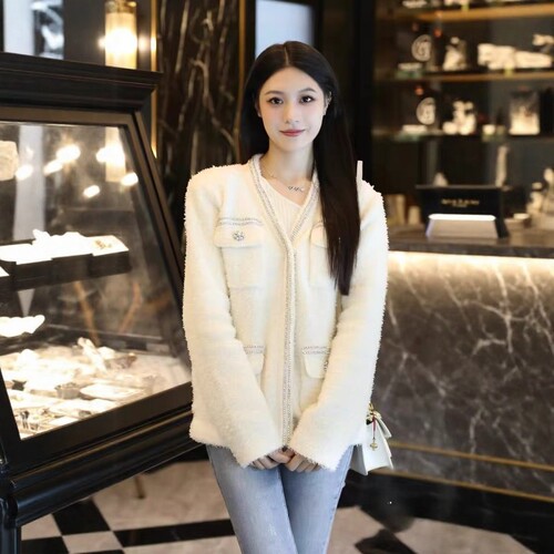 秋冬新款 张嘉倪同款白色V领小香风针织镶钻加厚开衫上衣外套