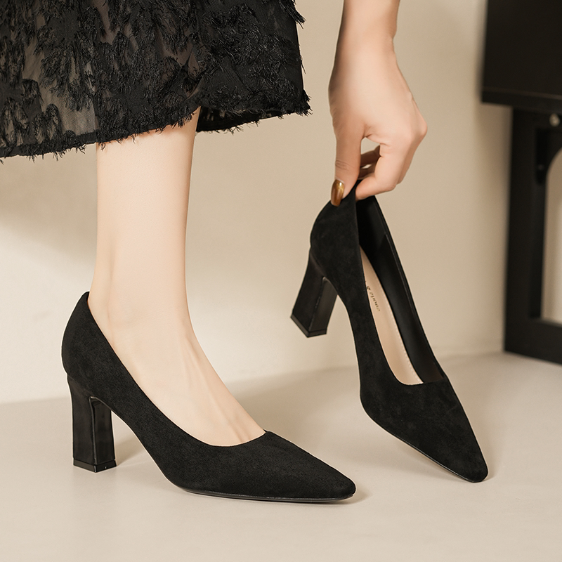 黑色职业高跟鞋女2026新款绒面中跟方头浅口工作面试礼仪粗跟单鞋