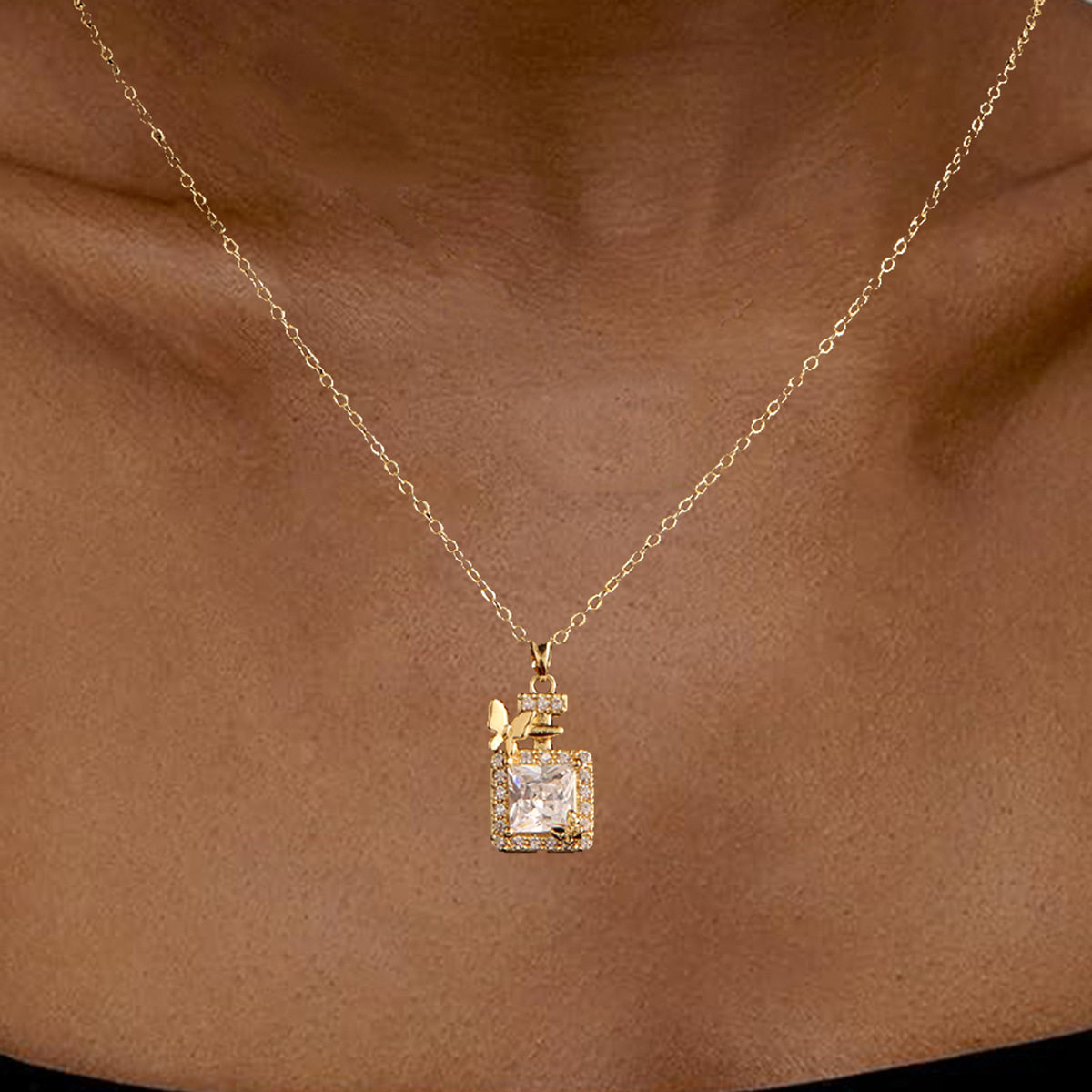 香水瓶蝴蝶项链铜镀14k真金小众吊坠高级欧美锁骨链新款项链女潮