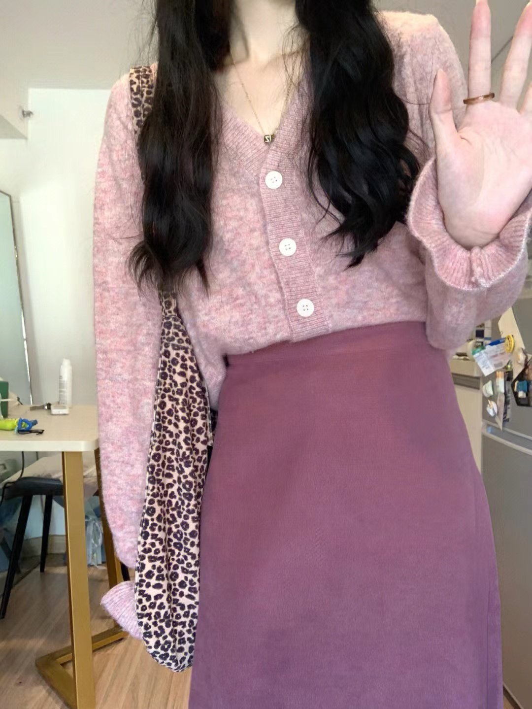 鸡皮肤穿搭高级裙子推荐(鸡皮肤的女生都怎么穿的裙子啊)