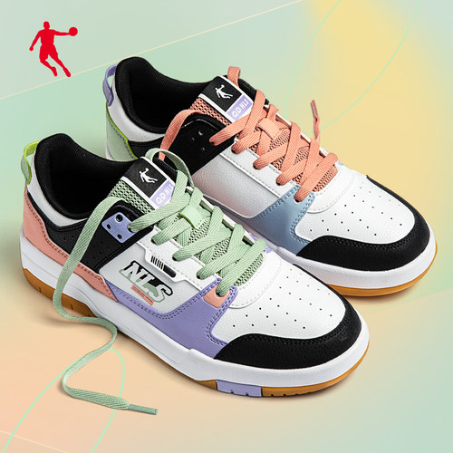 乔丹女鞋低帮板鞋百搭