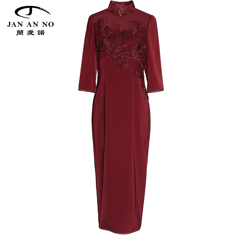 基础圆领，华丽钉珠，华丽复古