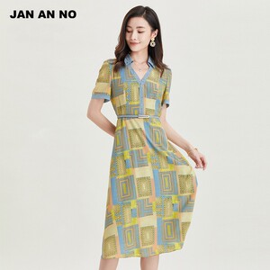 简爱诺夏季收腰伞摆a裙真丝双绉桑蚕丝短袖烫钻连衣裙J2110079LQ