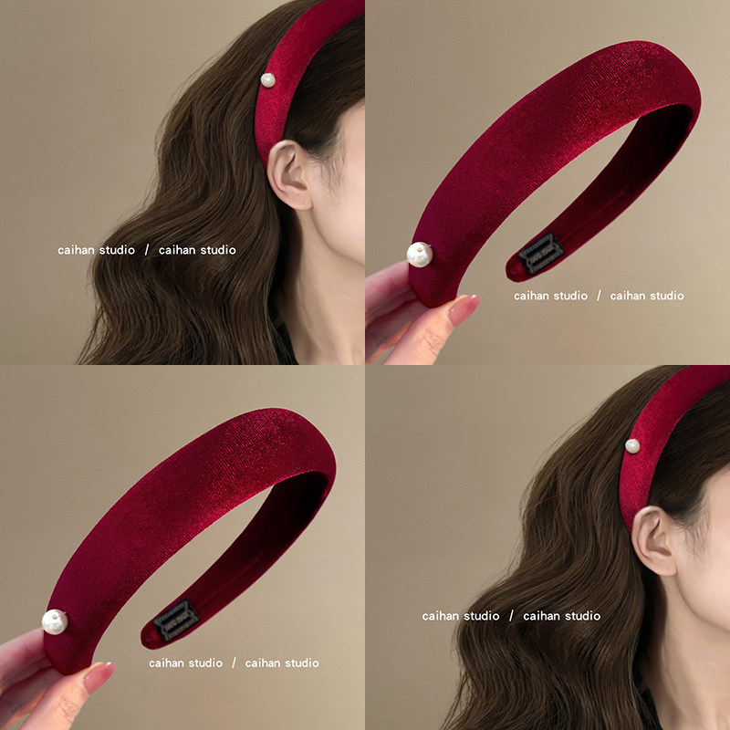 圣诞秘钥~蝴蝶结丝绒发箍毛绒球球重工仿珍珠头箍2024新款盘发器