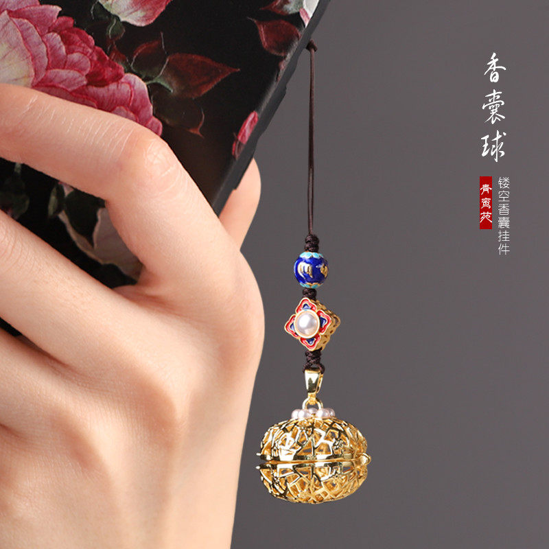 原创中国风复古梅花女随身香囊图片