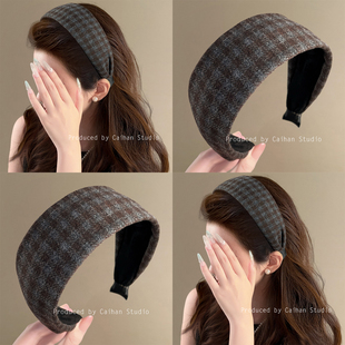 栗秋巴菲~复古咖色格纹发箍女日常外戴秋冬氛围感宽边头箍盘发器