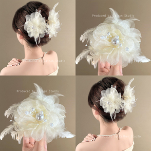 白茶琉璃~仙气羽毛花朵抓夹女高级感气质仿珍珠流苏鲨鱼夹盘发器