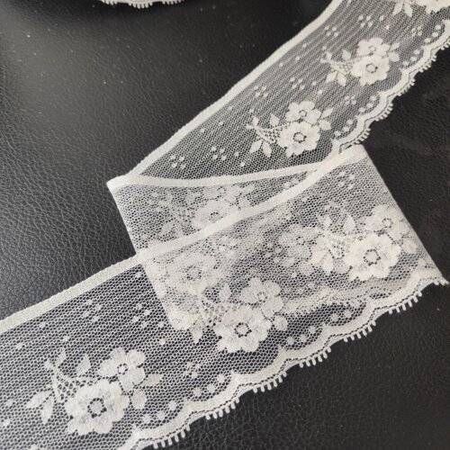 宽5.9公分米色无弹锦棉蕾丝小花朵衣服diy材料服装辅料花边