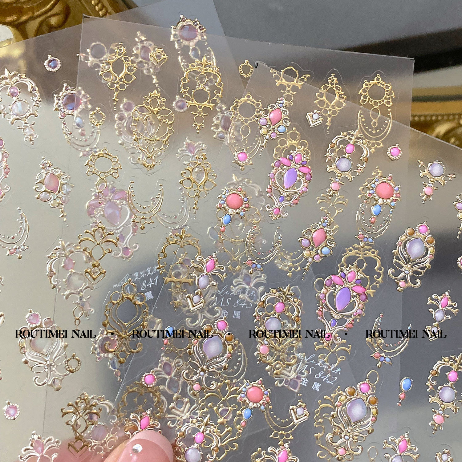 美甲贴纸新款复古巴洛克花纹高级款图腾项链轻奢烫金款式指甲贴纸