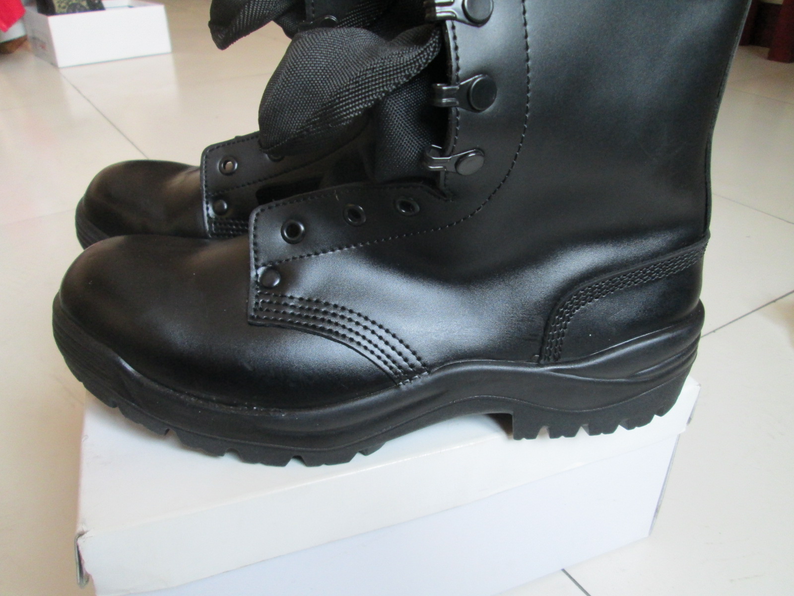 Boots militaires - Ref 1398469 Image 3