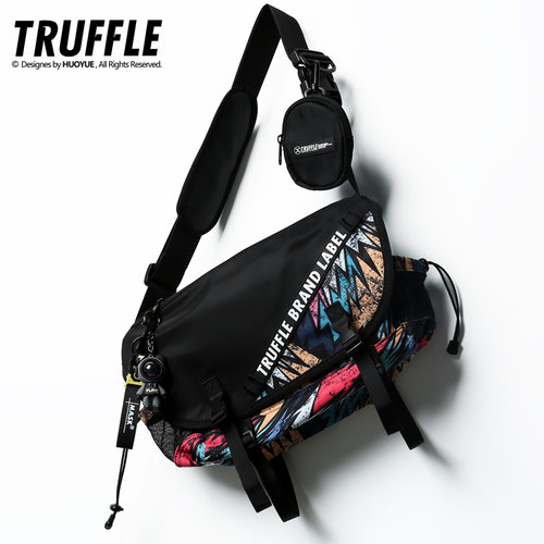 TRUFFLE单肩斜挎包街头潮流