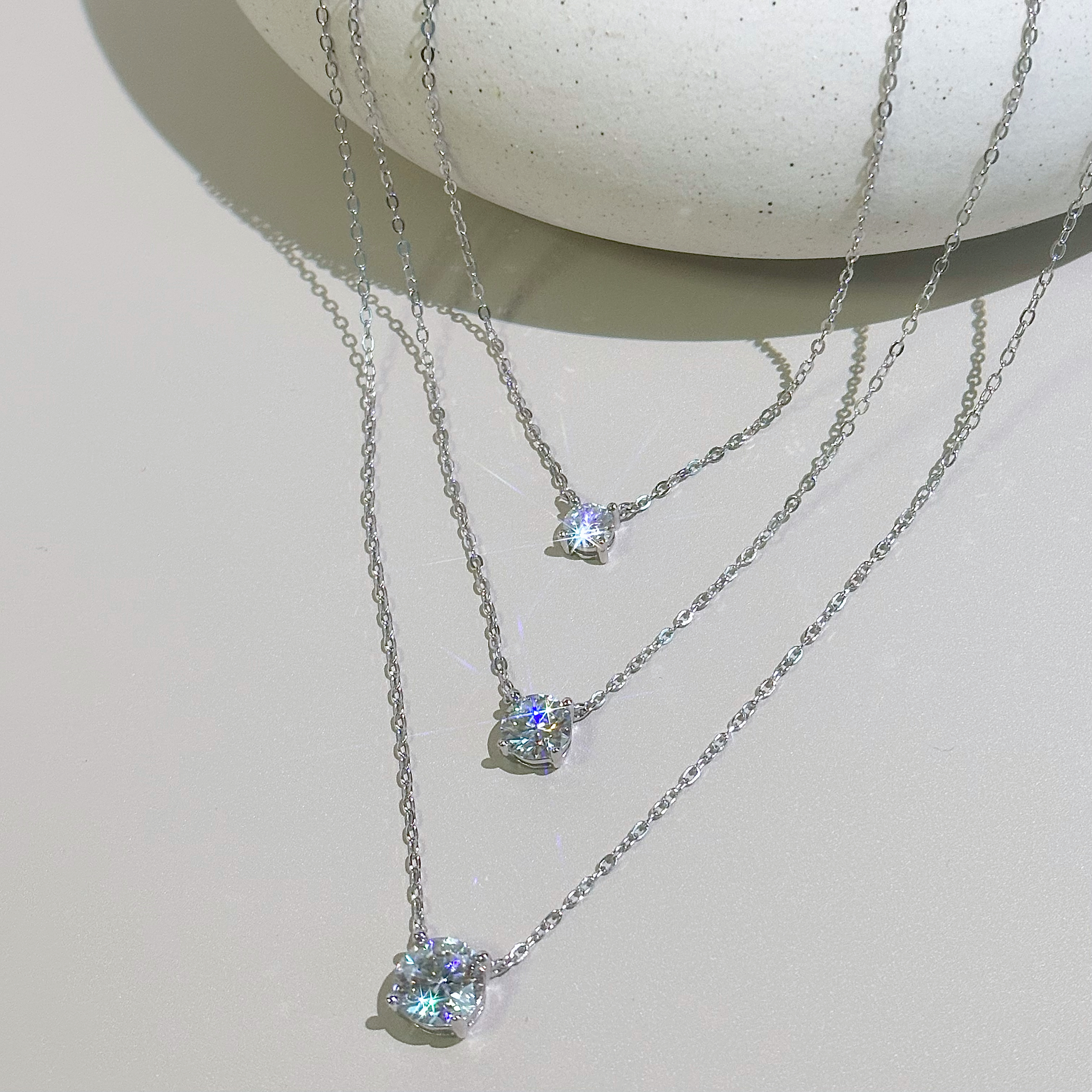 「莫桑石」莫桑石925银项链四爪单钻赵露思同款轻奢高级锁骨链