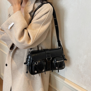 同款2025新款千禧风辣妹腋下包高级感流苏单肩包甜酷风法棍女包包