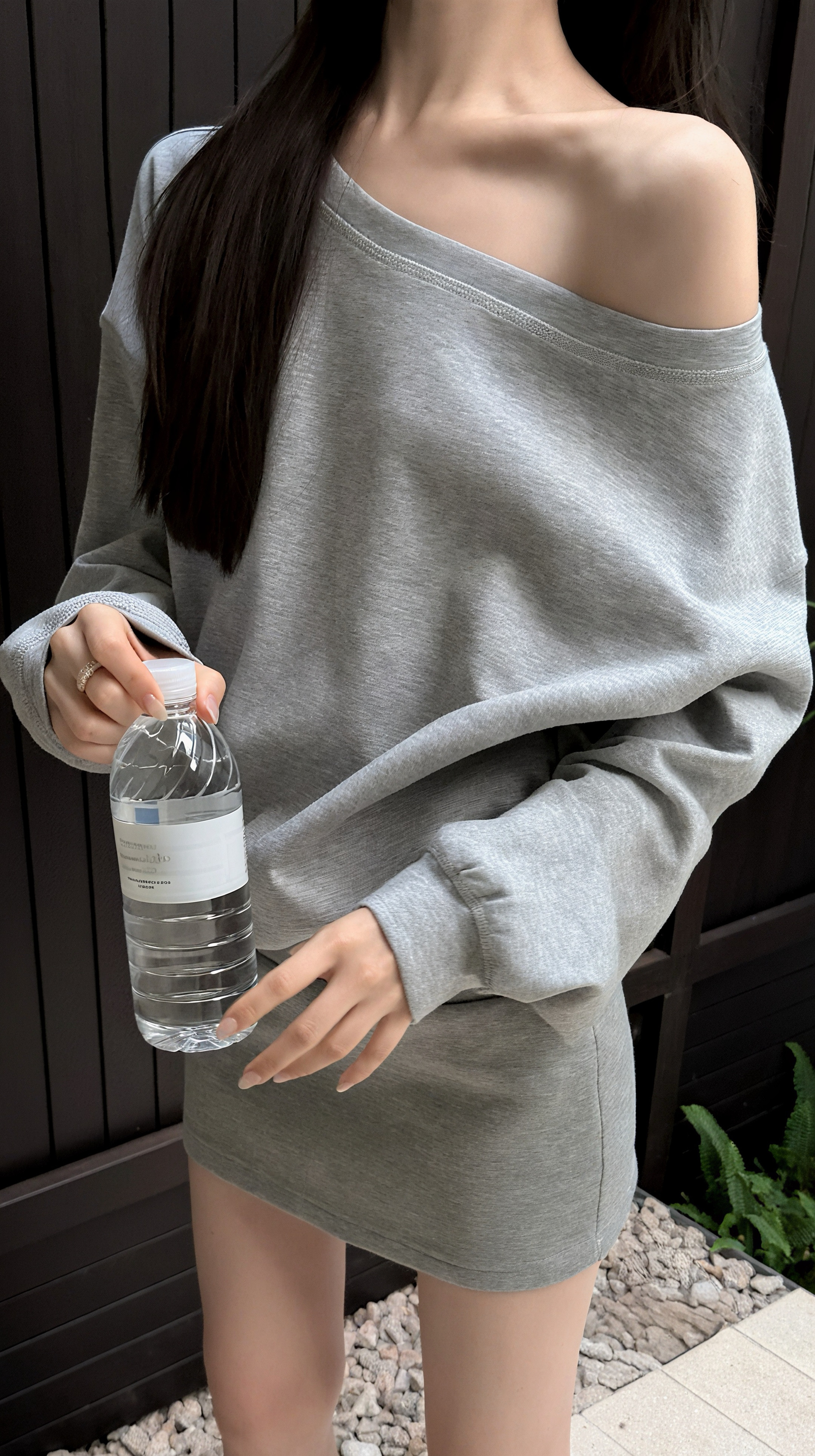 HOUHOU秋季宽松斜肩显瘦卫衣女