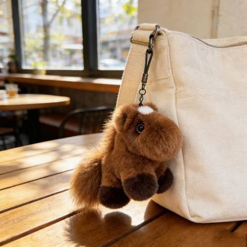 可爱真獭兔毛小马钥匙扣