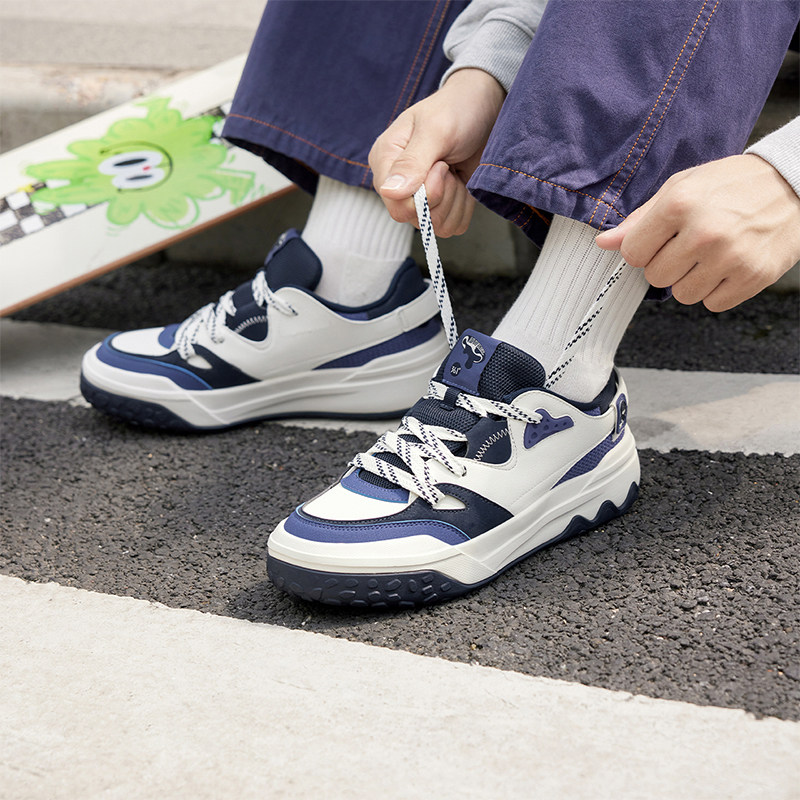 361板鞋男2026春季新款运动鞋潮流百搭厚底休闲鞋子革面低帮男