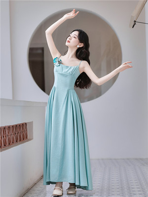2024年夏季新款连衣裙女高端女神范薄荷汽水蓝绿色大摆气质针织开
