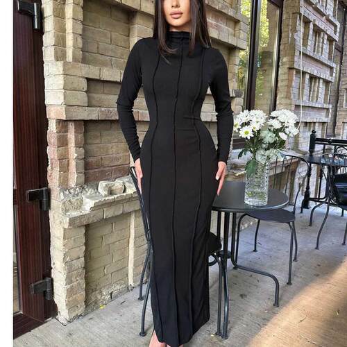 2024 New buttocks wrapped long sleeved knitted womens dress