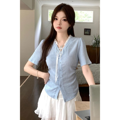 大码多巴胺夏季微胖mm韩系V领花边设计感假两件短袖T恤女显瘦上衣