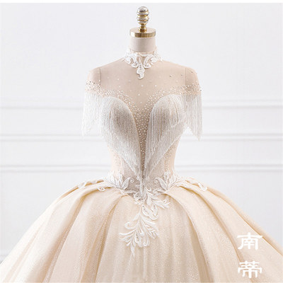 出租重手工抖音同款2025年新款婚纱奢华宫廷深V领 两米拖尾租赁