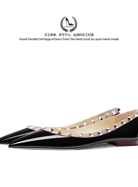 LUKE2025春秋新款单鞋V家尖头铆钉平底鞋黑色漆皮浅口真皮鞋女