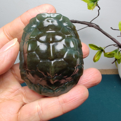 新疆和田玉且末蓝调糖玉龟壳手把件苏工精品保真男女国风富甲天下