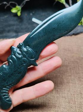 刀剑匕首把件和田玉塔青玉