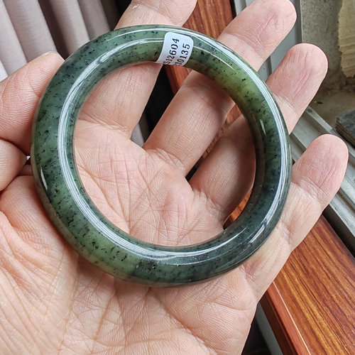 送证书和田玉青花墨玉手镯56mm+