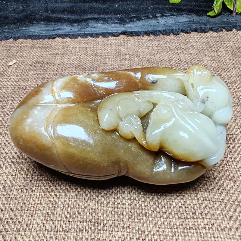 新疆和田玉且末糖青白玉双金蟾佛手元宝摆件油润高档男女伸手来财