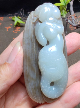 和田玉糖白玉美女美人鱼苏工精雕油润设计手把件男女国风遇贵人
