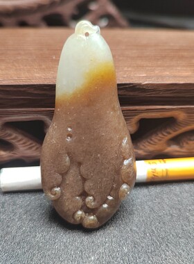 新疆和田玉且末糖白玉佛手吊坠挂
