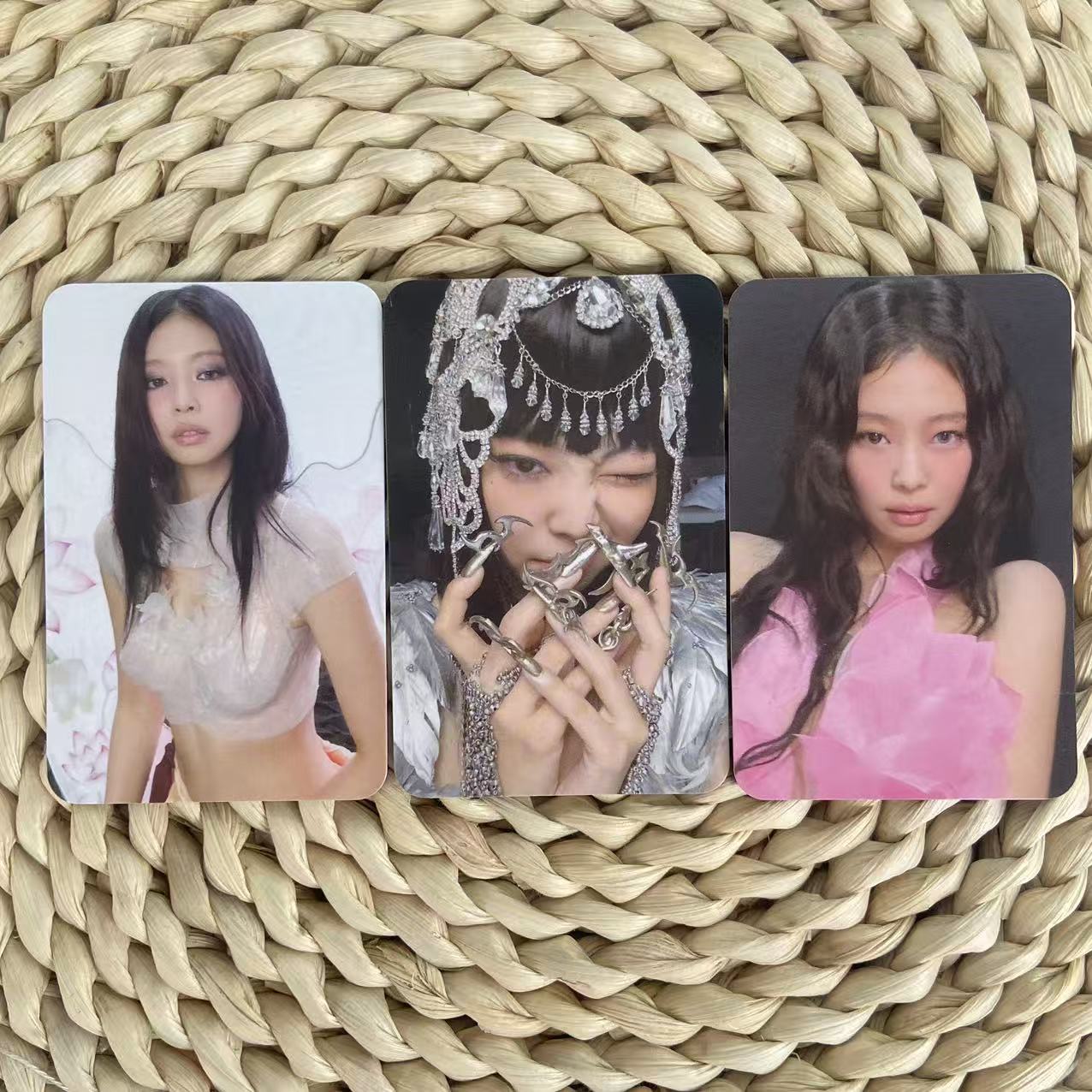 BLACKPINK金珍妮el特典小卡图片