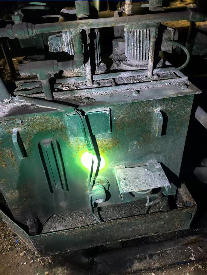 12月1日唐山某公司某公司名下的水泥磨、电机、减速机等设备网络拍卖公告