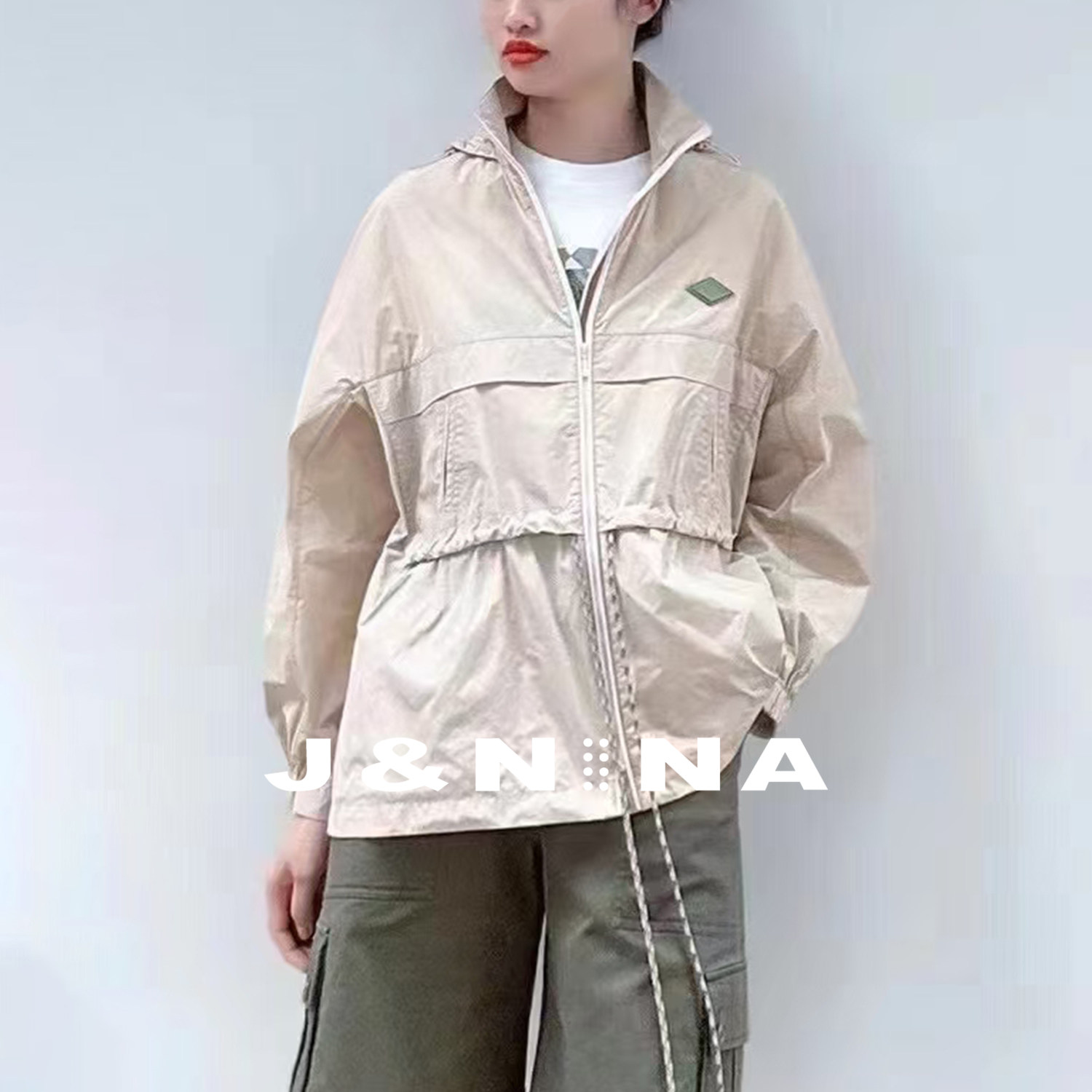 J＆NINA欧货港风连帽外套女春夏衣夹克休闲工装罩衫