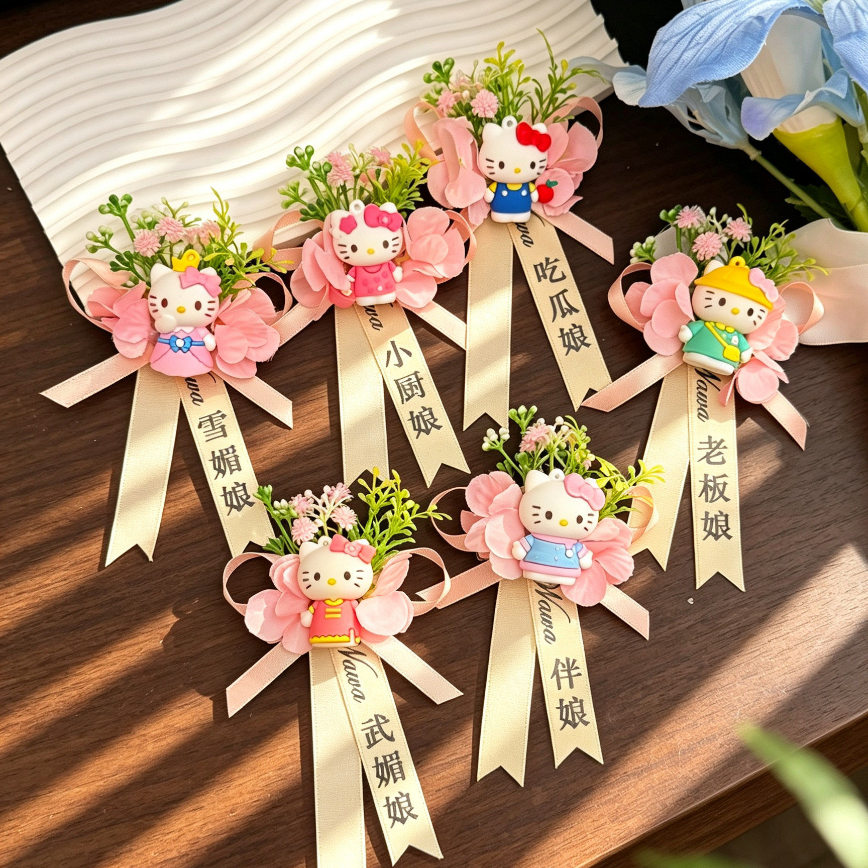 凯蒂猫卡通可爱婚礼伴娘胸花