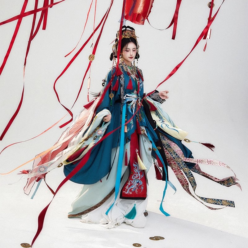 新款汉服女天官赐福重工绣花