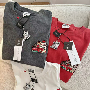 Pandawarks熊猫纸袋家 正红色显白圆领猫咪刺绣圆领宽松纯棉t恤女