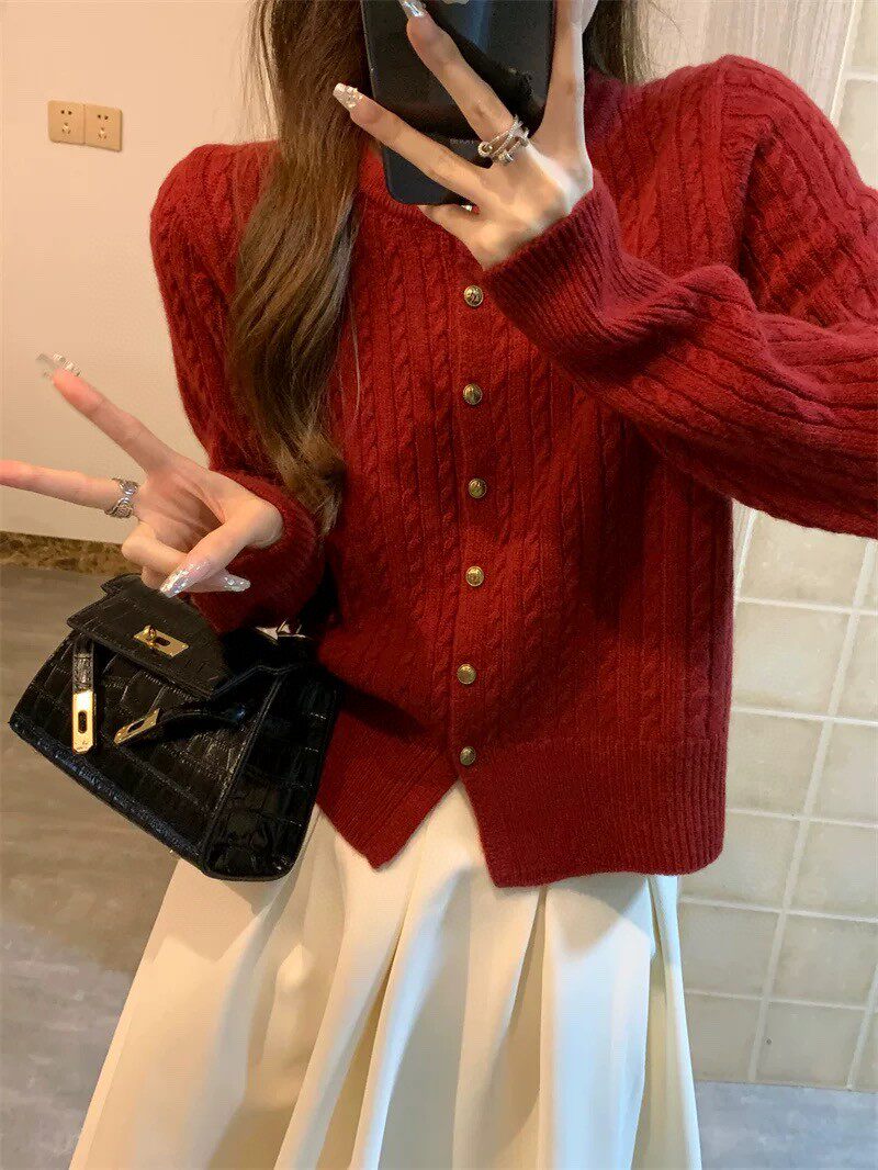 欧洲站小金扣100纯羊毛开衫女小麻花圆领毛衣宽松针织衫羊毛外套