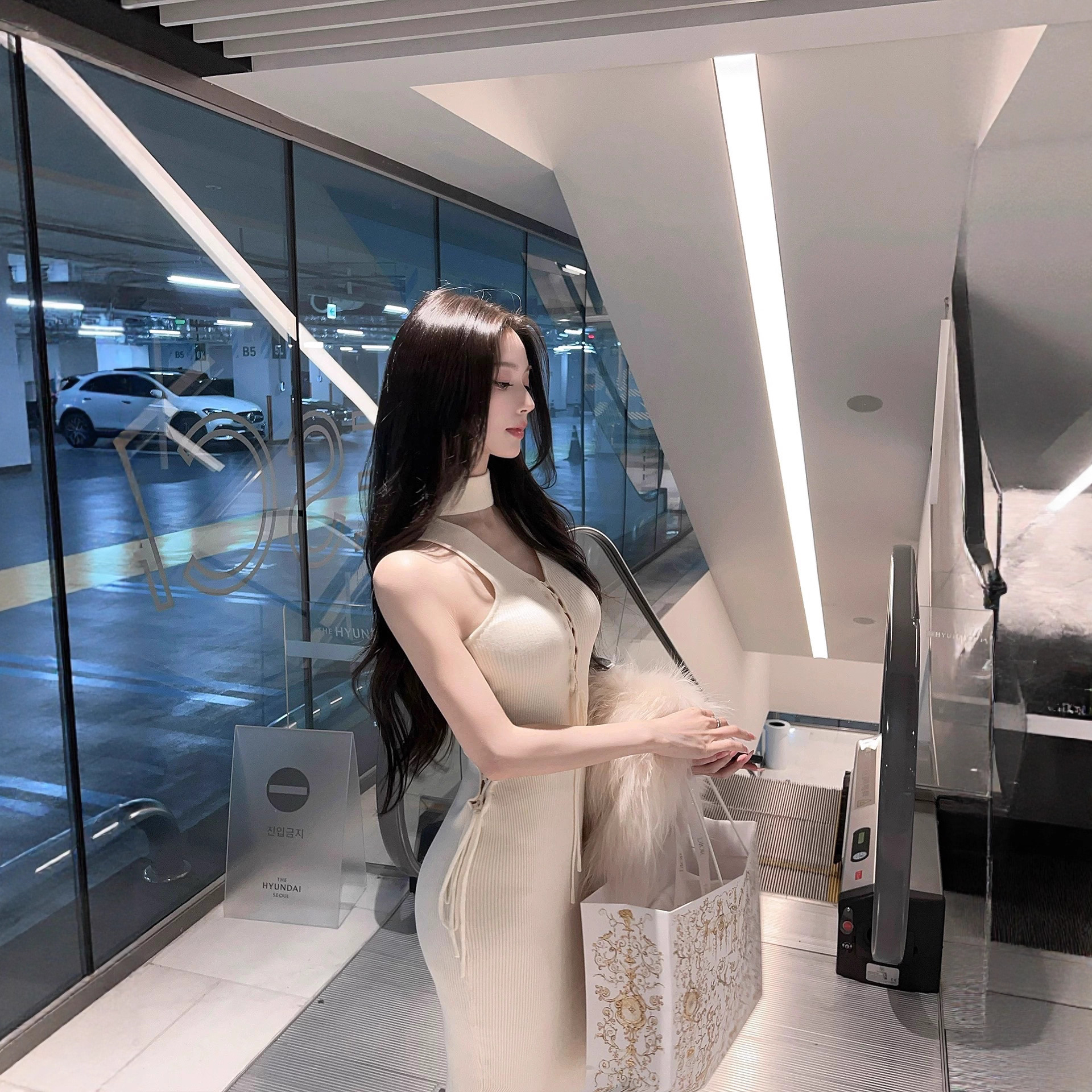 DFAY 双色/每期必出的惊艳毛衣内搭裙！皮草伴侣气质显瘦连衣裙女