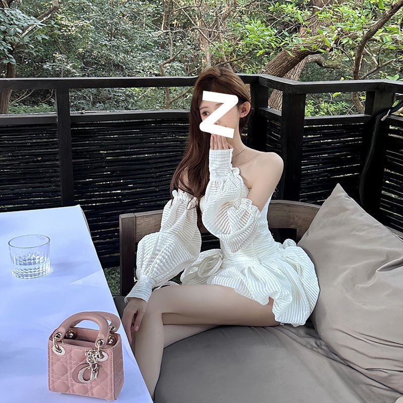 小个子白色抹胸蓬蓬连衣裙女设计感小众气质减龄纯欲风短裤套装潮