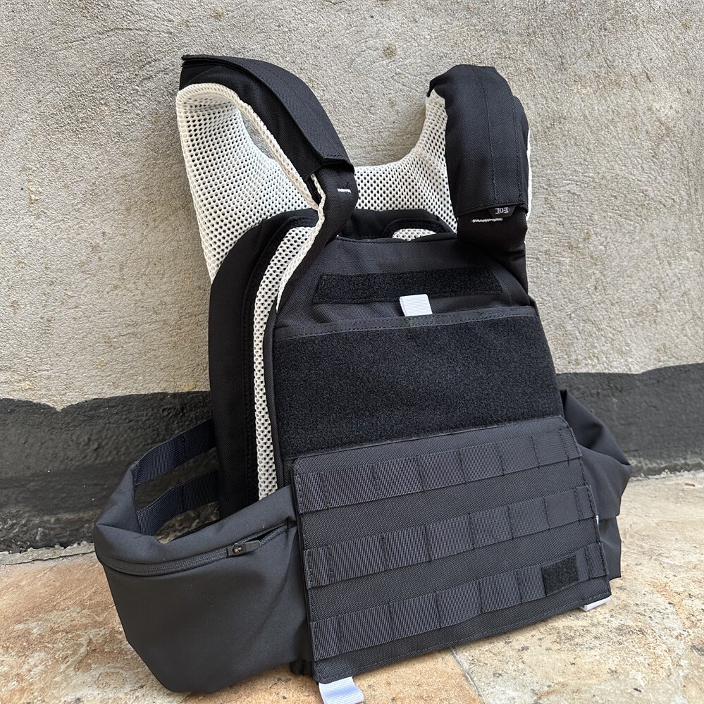 训练服负重钢板战术背心体能对抗